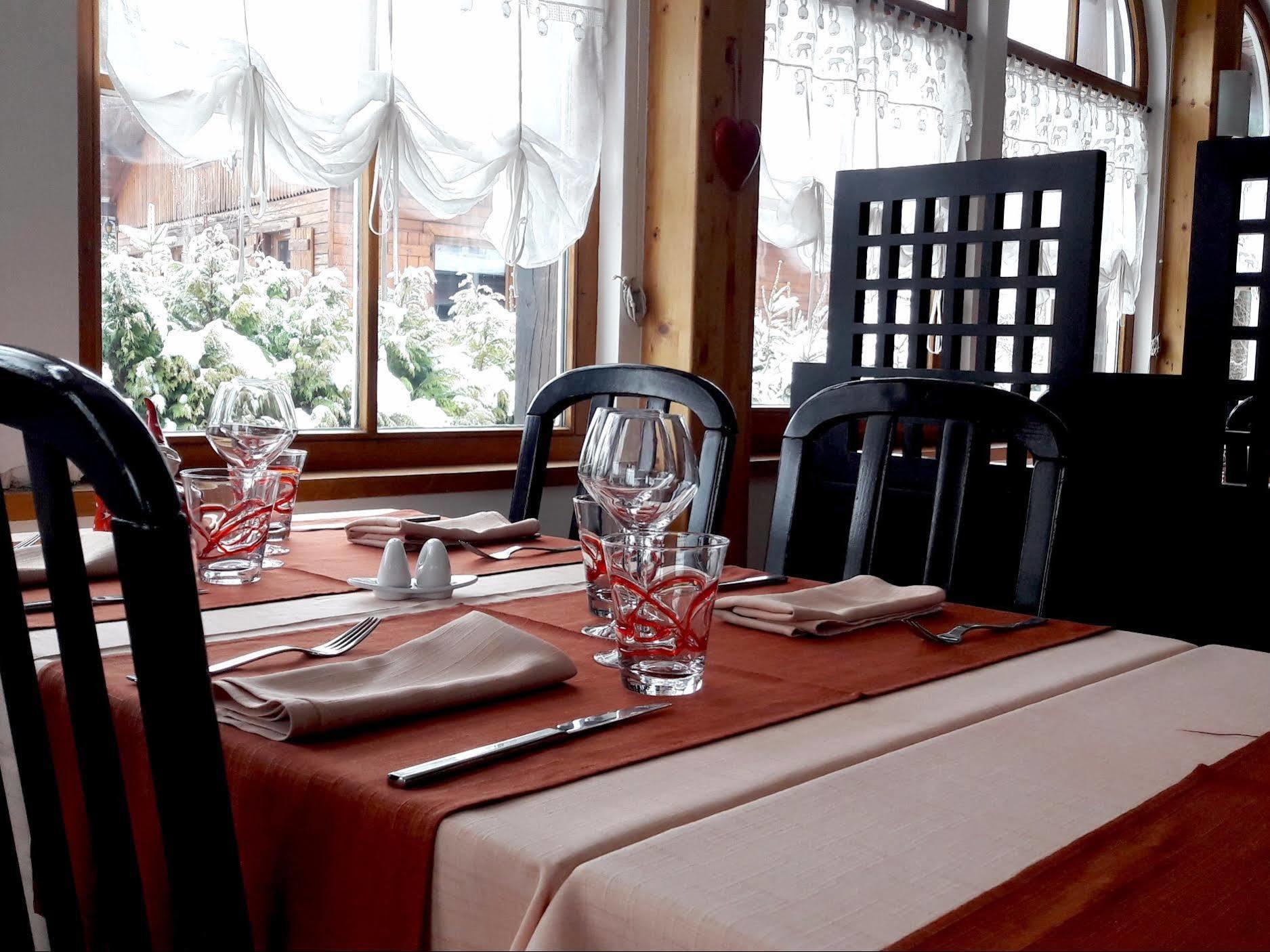 Hotel Restaurant Robichon Loray Exteriér fotografie